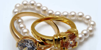 Jewellery sales to witness 25 pc growth during Dhanteras: Experts