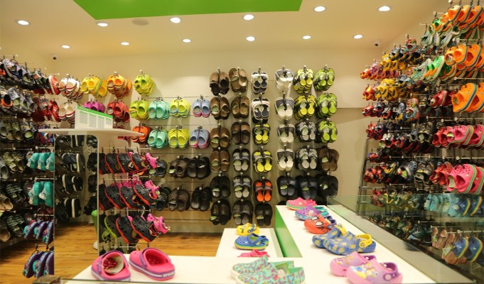 crocs in lulu mall Online Shopping for 