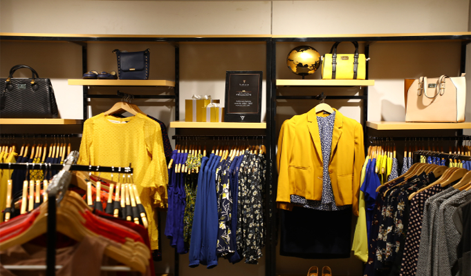 Van Heusen launches flagship stores in Bengaluru - Indiaretailing.com