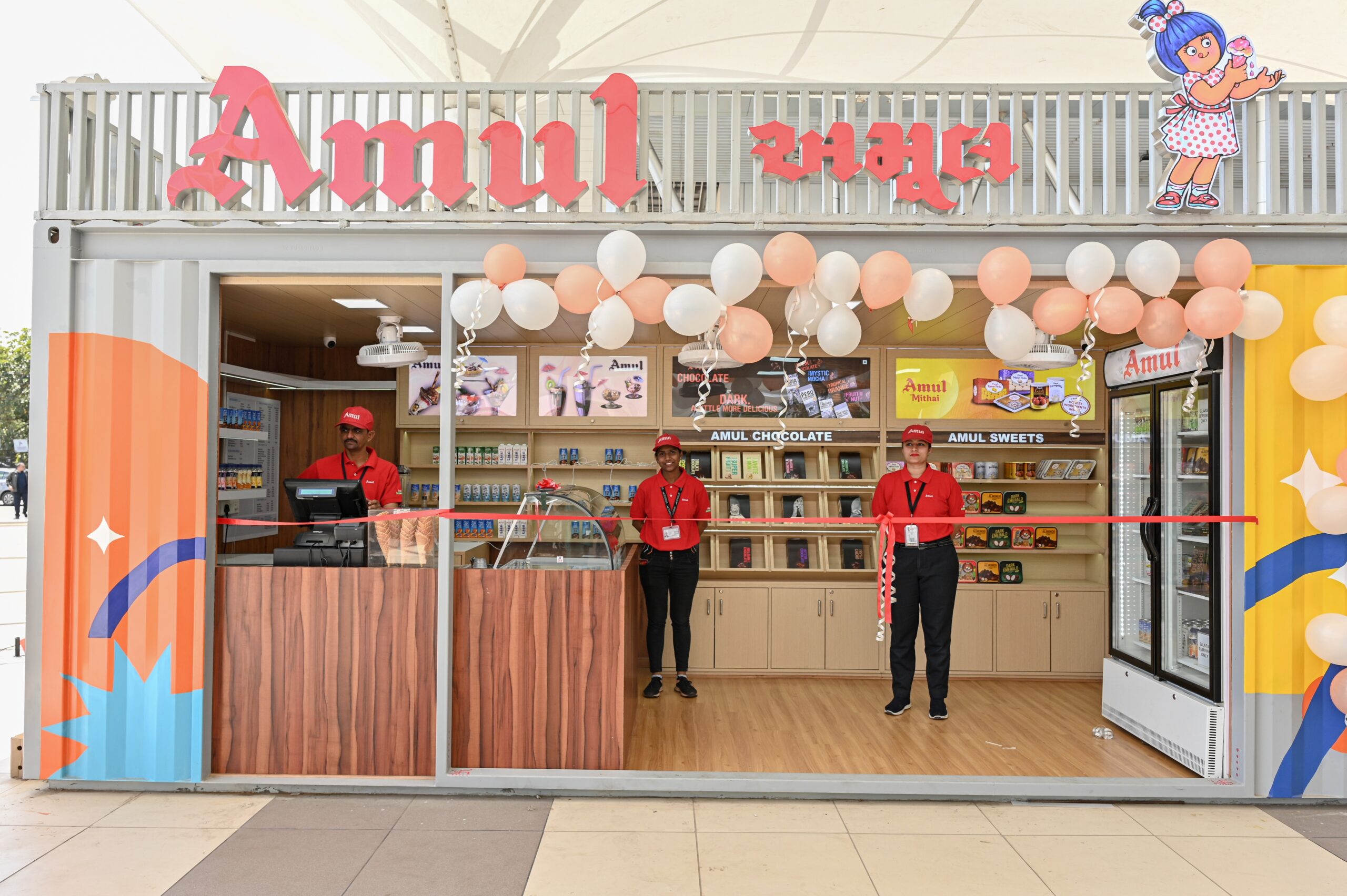 Amul opens outlet at Ahmedabad airport