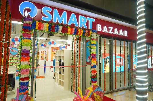 Reliance Smart Bazaar opens store in Noida