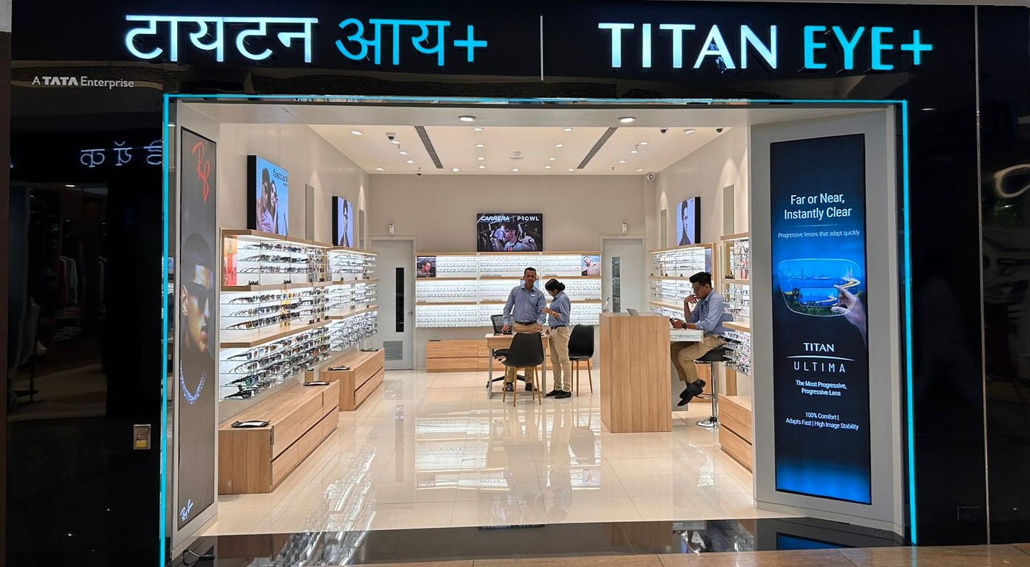 Titan Eye+ store at Inorbit mall Malad